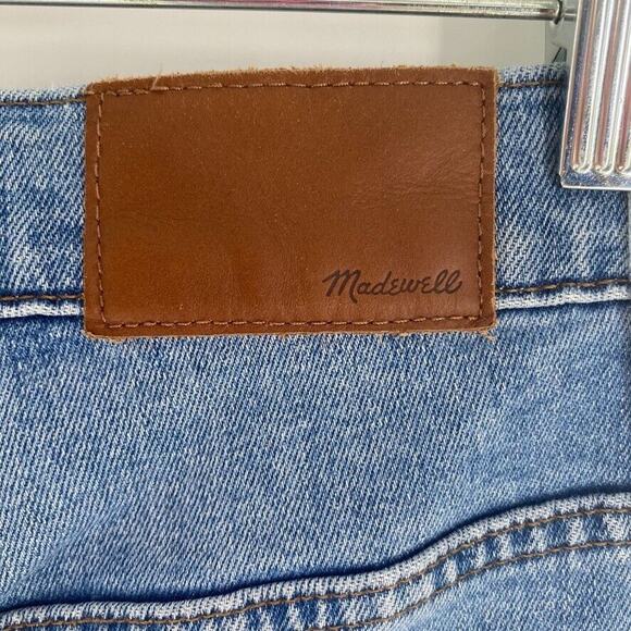 Madewell Womens High Rise Crop Boyjean Sz 23‎ Light Wash Distressed Raw Hem - Picture 9 of 12